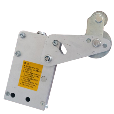 매달린 플랫폼의 안전 잠금 장치