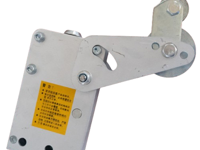 기울어짐 방지 안전 잠금 장치