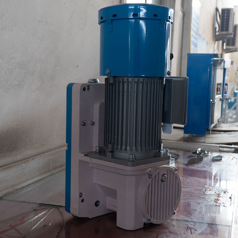 매달린 플랫폼의 호이스트