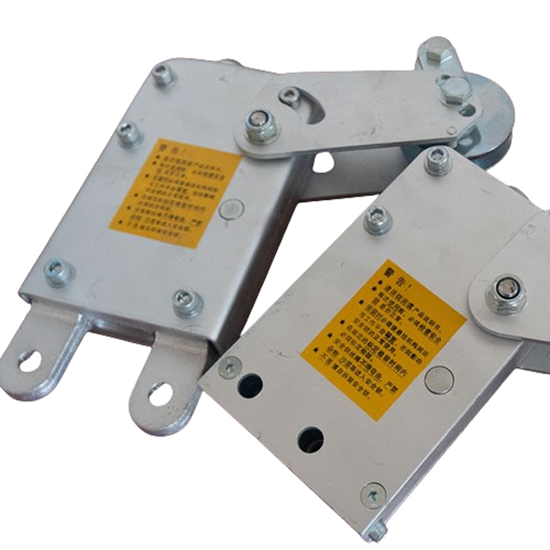 매달린 작업 플랫폼의 기울기 방지 안전 잠금 장치 매달린 작업 플랫폼의 기울기 방지 안전 잠금 장치